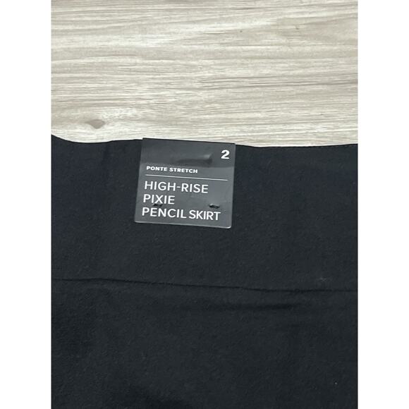Torrid Women’s High Rise Pixie Skirt Black Size 2 - Studio by Torrid -NWT - Picture 4 of 5